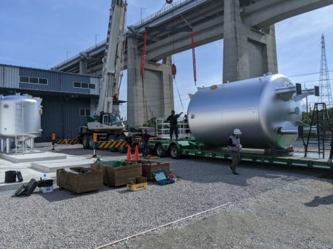 香川県 全自動ろ過タンク搬入工事